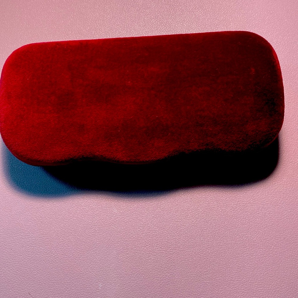 New Authentic Gucci Clamshell Sunglasses/Glasses … - image 3